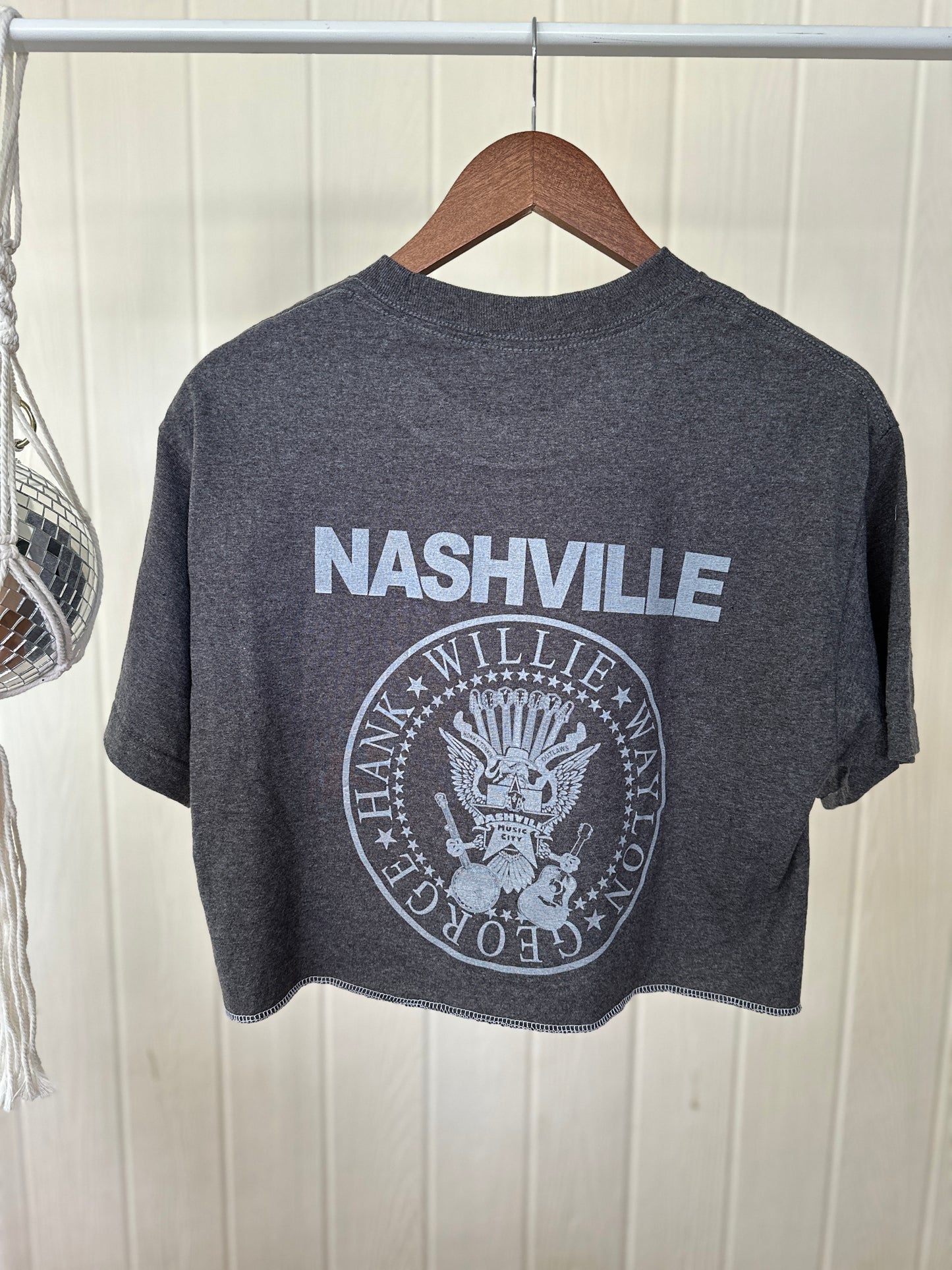 Country Stars Lace Crop Tee Size Medium