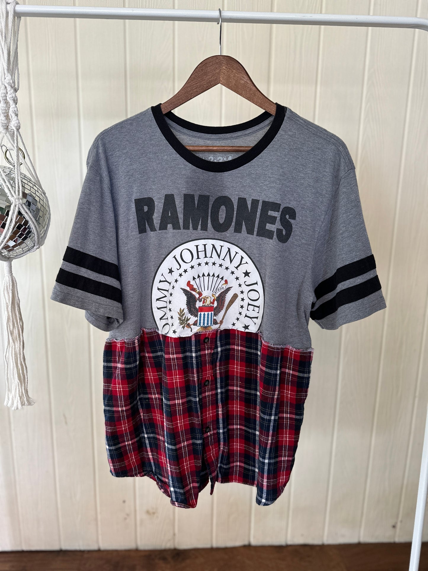 Ramones Flannel Split Tee Size XL