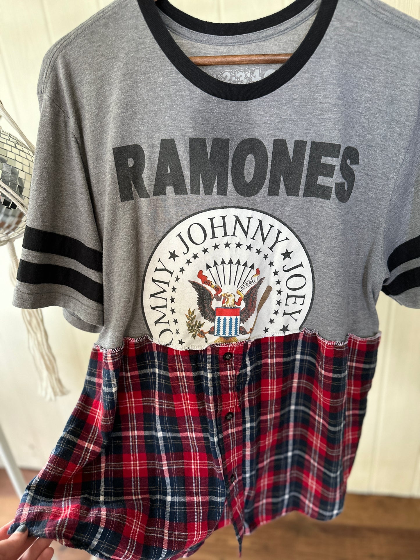 Ramones Flannel Split Tee Size XL