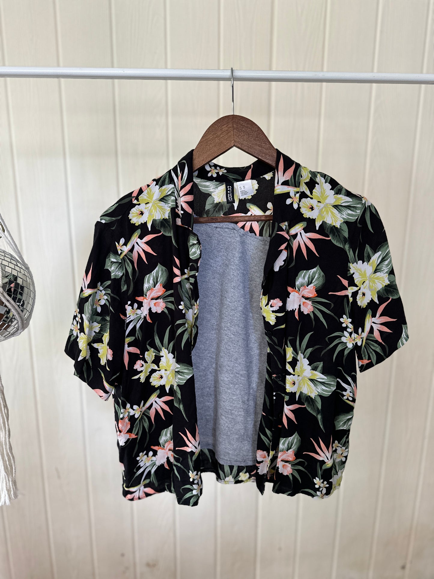 Beatles Tropical Tee Size S-M