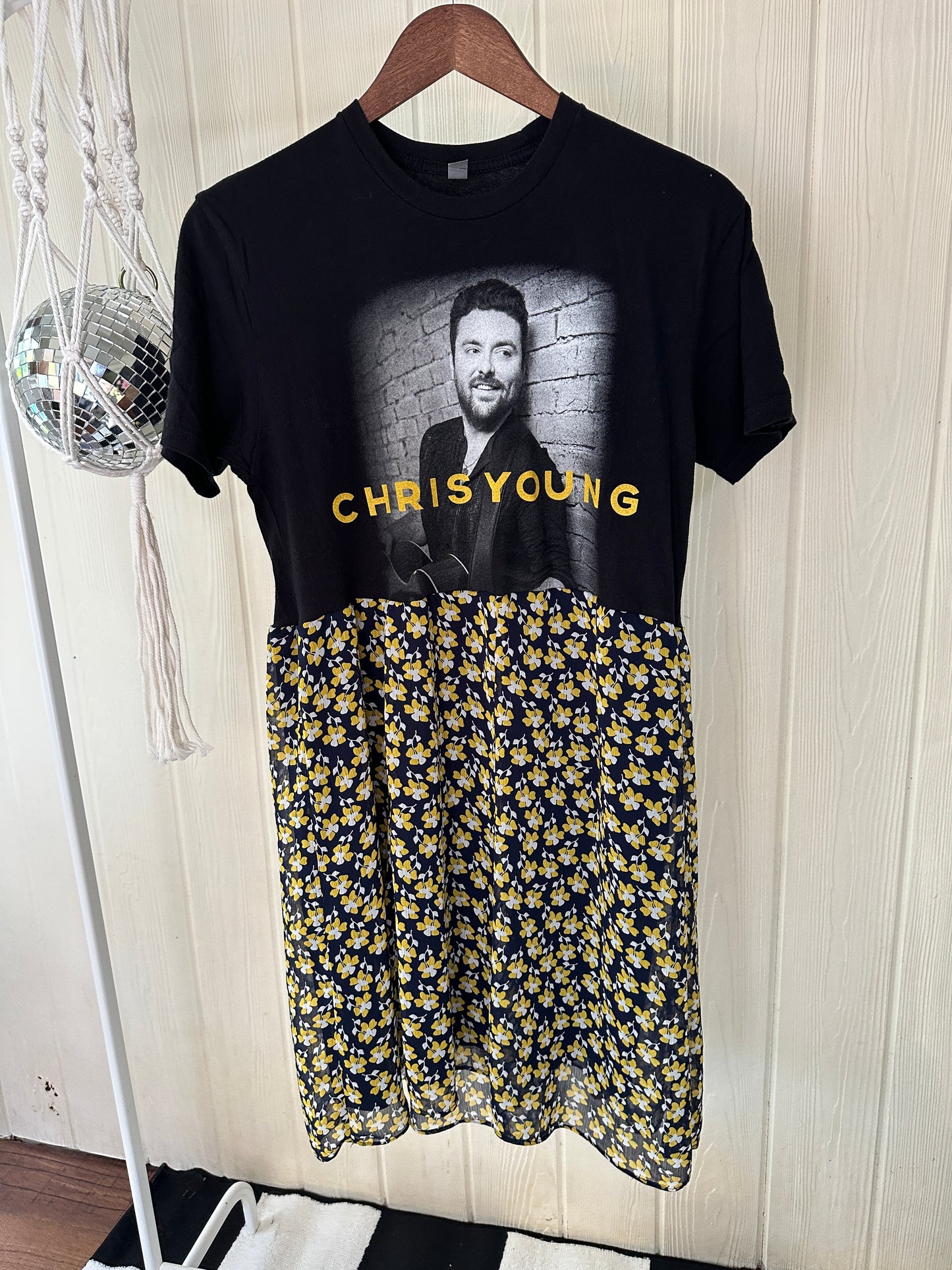 Chris Young Band Tee Dress Size S-M