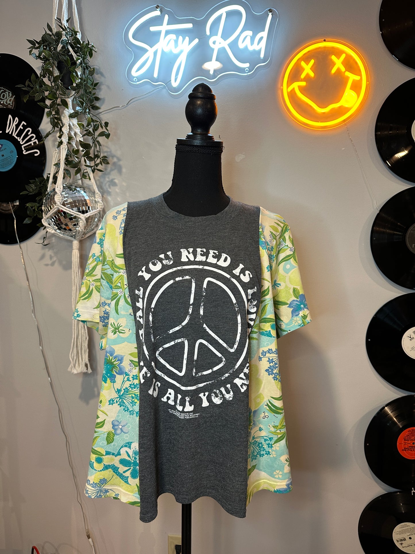 Beatles All You Need Is Love Rework Size M-L