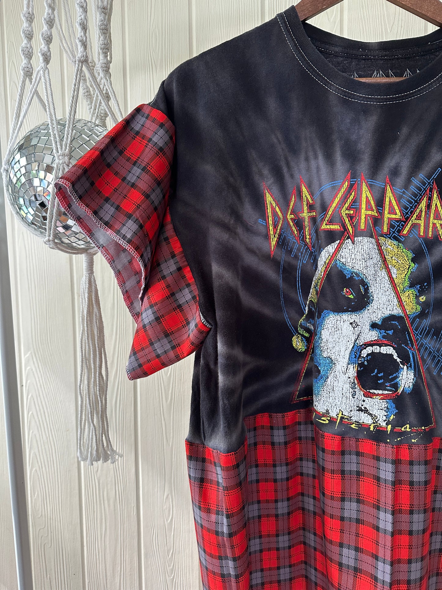 Def Leppard Band Tee Dress Size XL-2XL (Discounted due to sewing imperfections)